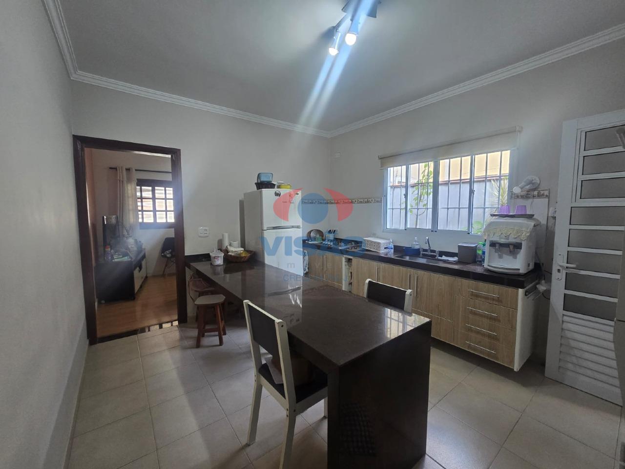 Casa à venda no Jardim Kioto I: 