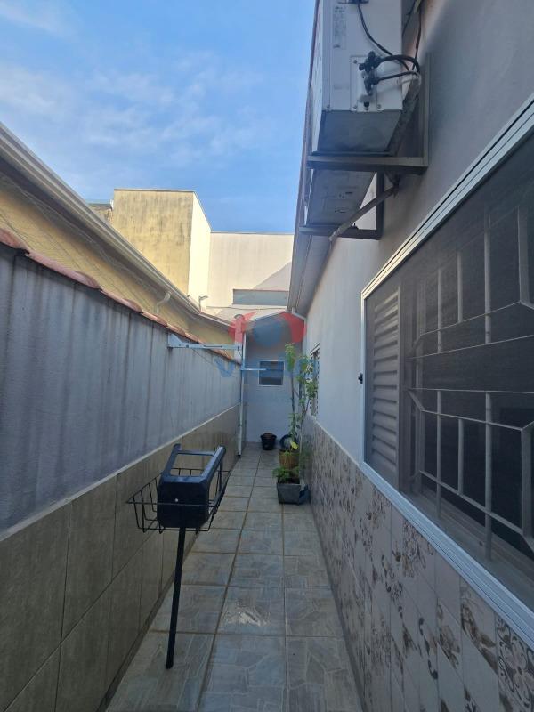 Casa à venda no Jardim Kioto I: 