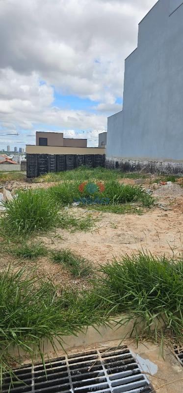 Terreno à venda no Jardim Casablanca: 