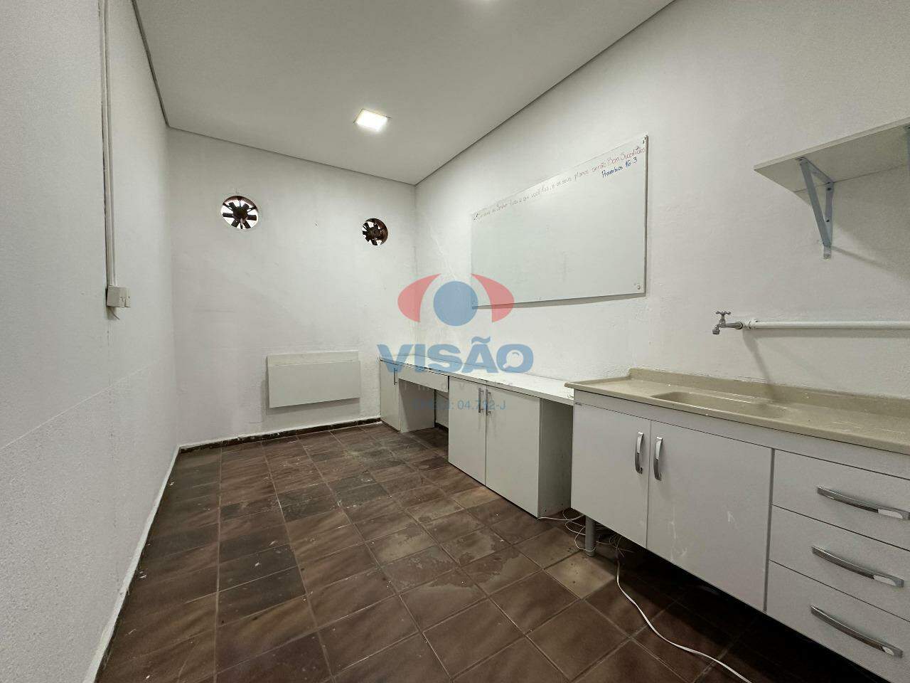 Salão para aluguel no Vila Sfeir: 