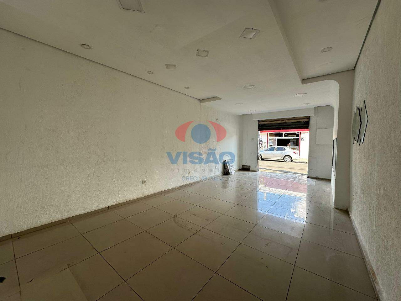 Salão para aluguel no Vila Sfeir: 