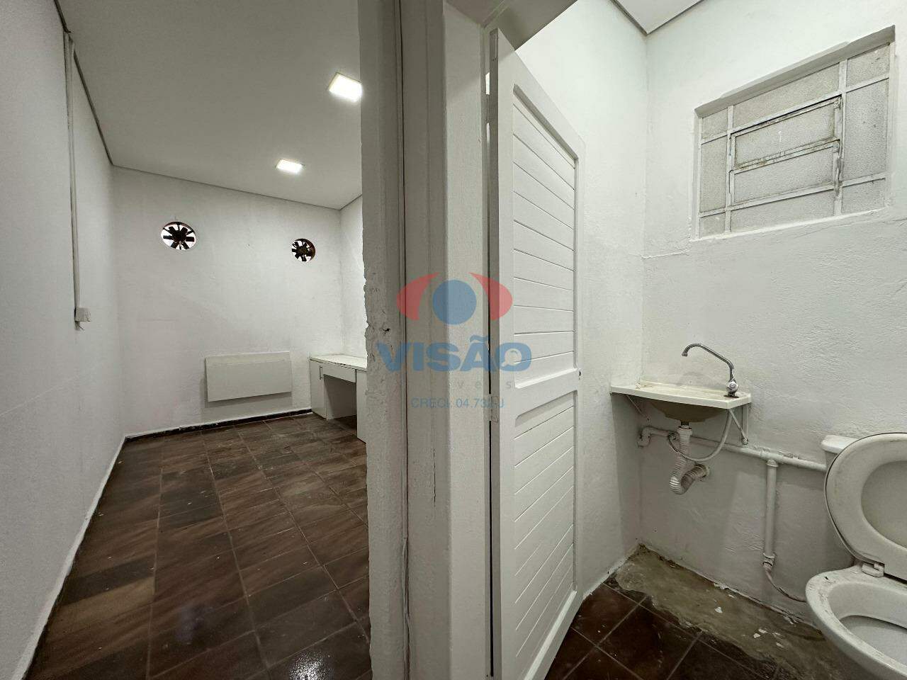 Salão para aluguel no Vila Sfeir: 