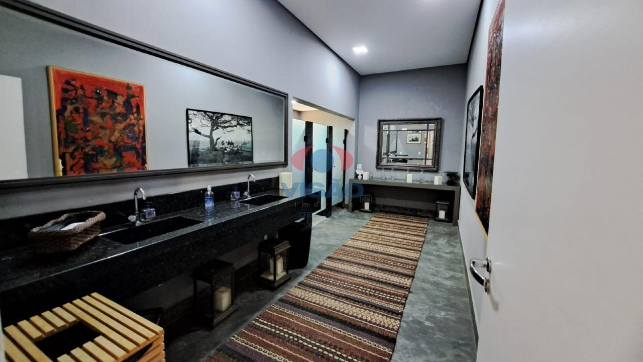 Chácara em condomínio à venda no Vale das Laranjeiras: BANHEIRO MASCULINO - SALÃO