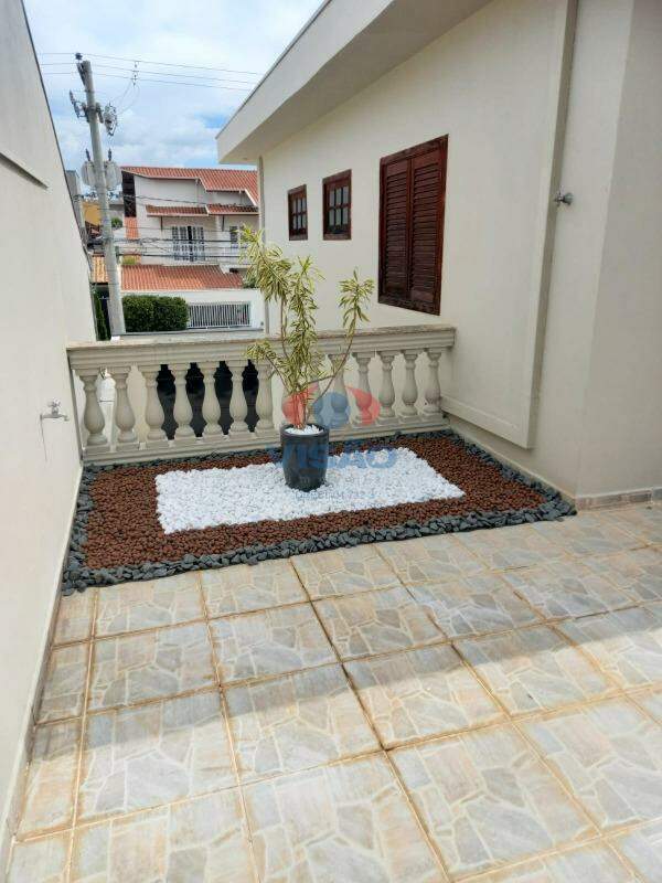 Casa à venda no Jardim Regina: