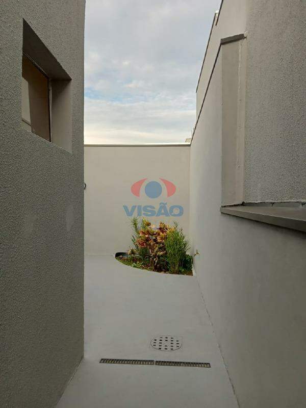 Casa à venda no Parque Barnabé: