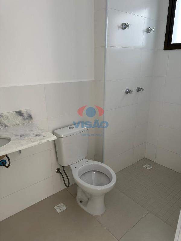Apartamento para aluguel no Jardim Santiago: Banheiro social