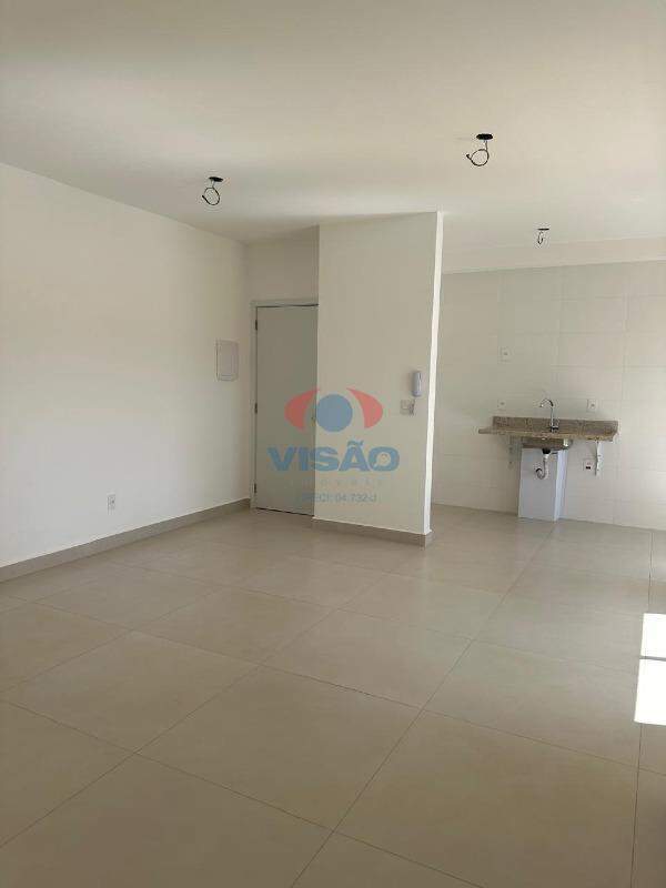 Apartamento para aluguel no Jardim Santiago: Sala de estar