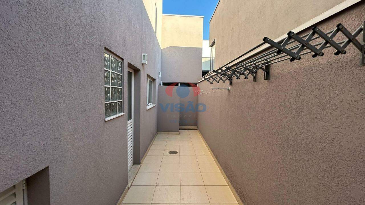 Casa em condomínio à venda no Jardim Residencial Maria Dulce: 