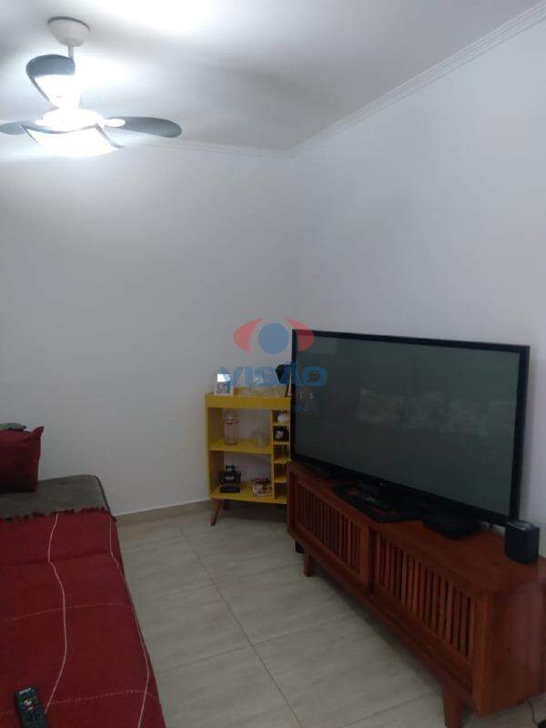 Casa à venda no Jardim Juscelino Kubitschek: