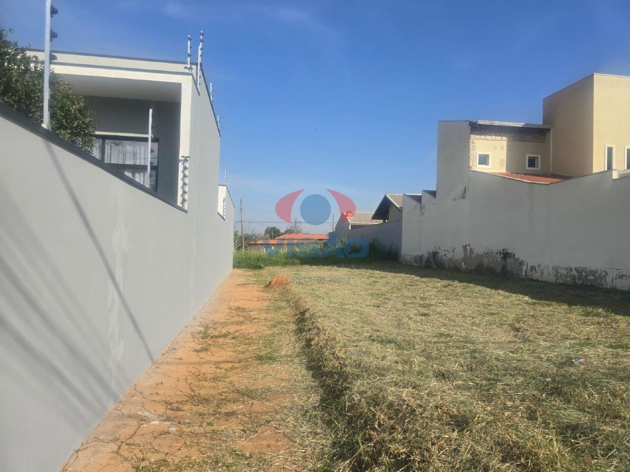 Terreno à venda no Jardim Esplanada: 