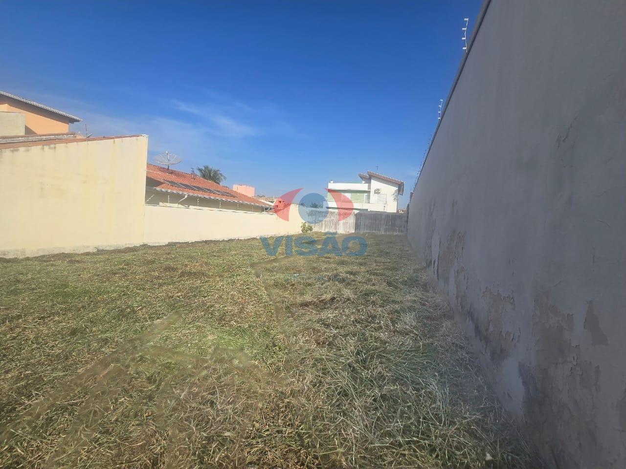 Terreno à venda no Jardim Esplanada: 