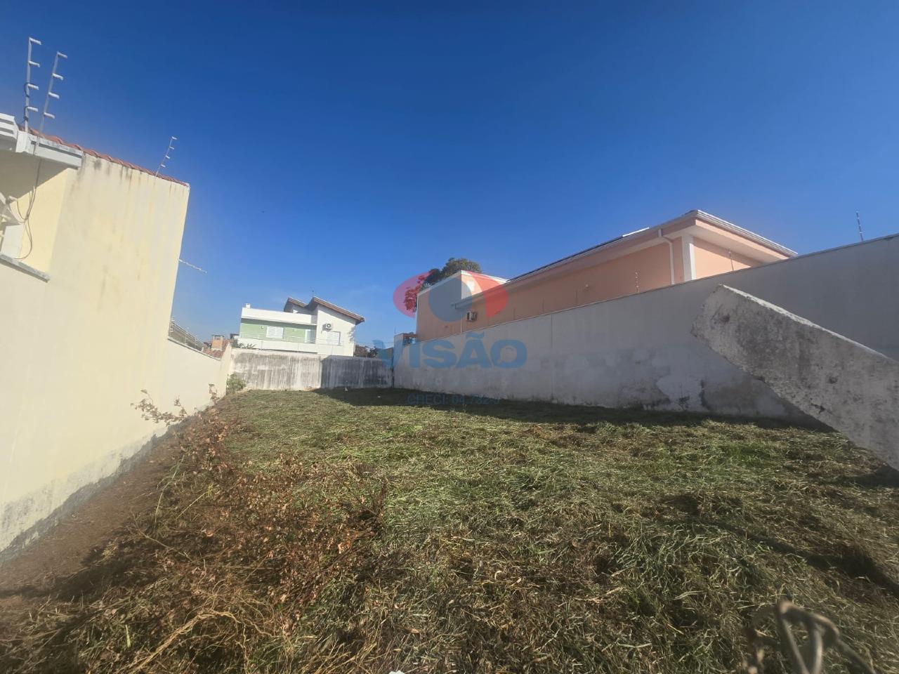 Terreno à venda no Jardim Esplanada: 