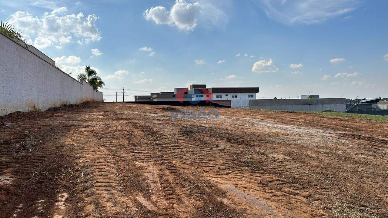 Terreno em condomínio à venda no Jardim Quintas da Terracota: