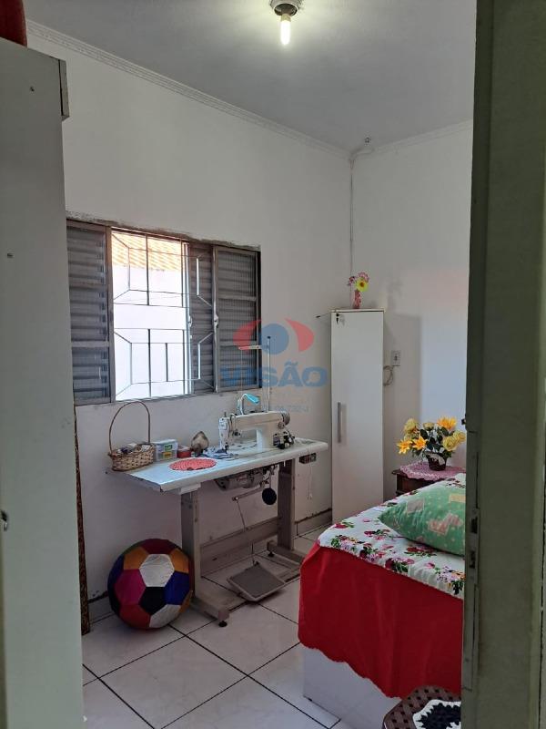 Casa à venda no Jardim Alice: 