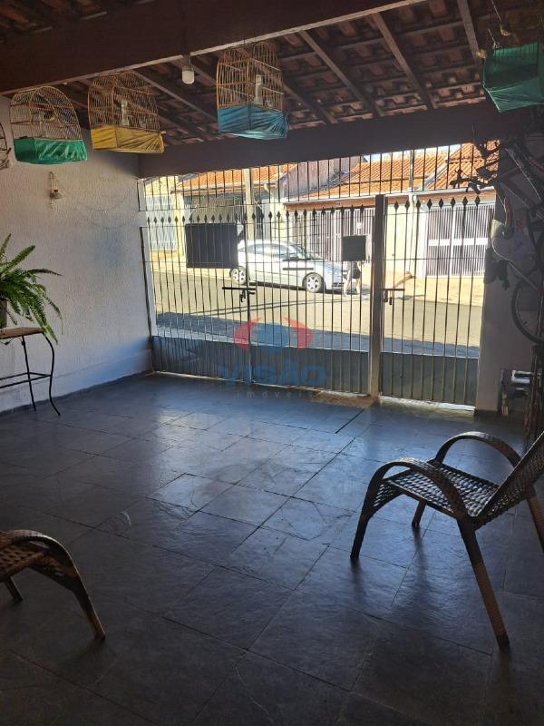 Casa à venda no Jardim Alice: 