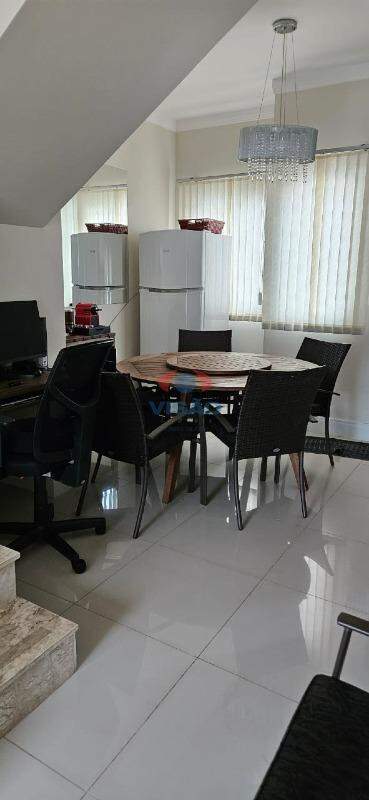 Casa em condomínio à venda no Chácara Belvedere: 
