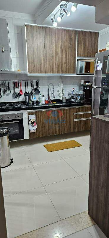 Casa em condomínio à venda no Chácara Belvedere: 