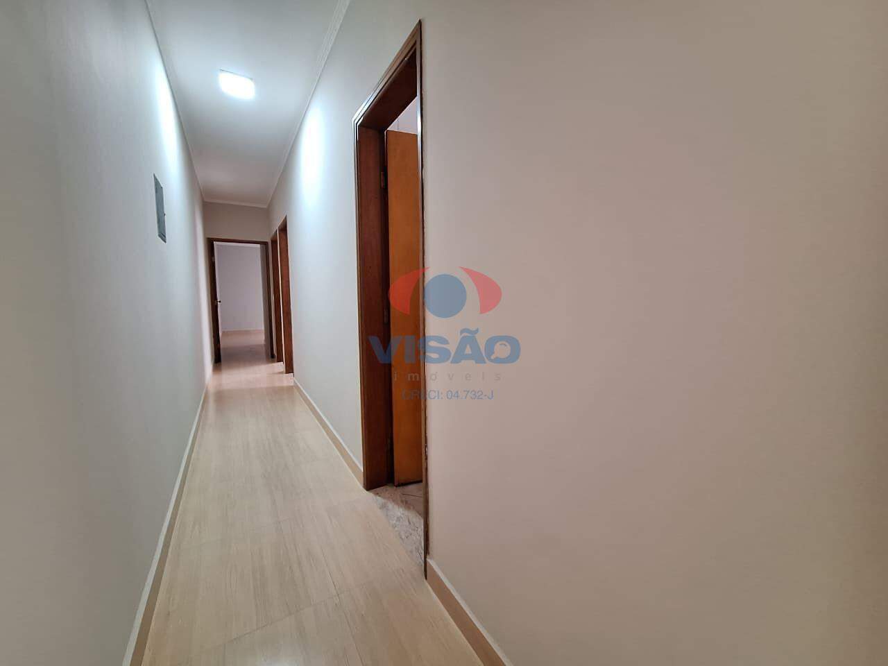 Casa à venda no Jardim Tropical: 