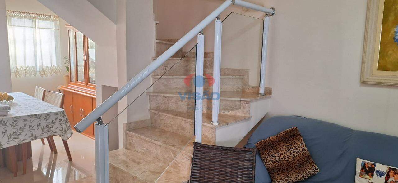 Casa em condomínio à venda no Chácara Belvedere: 