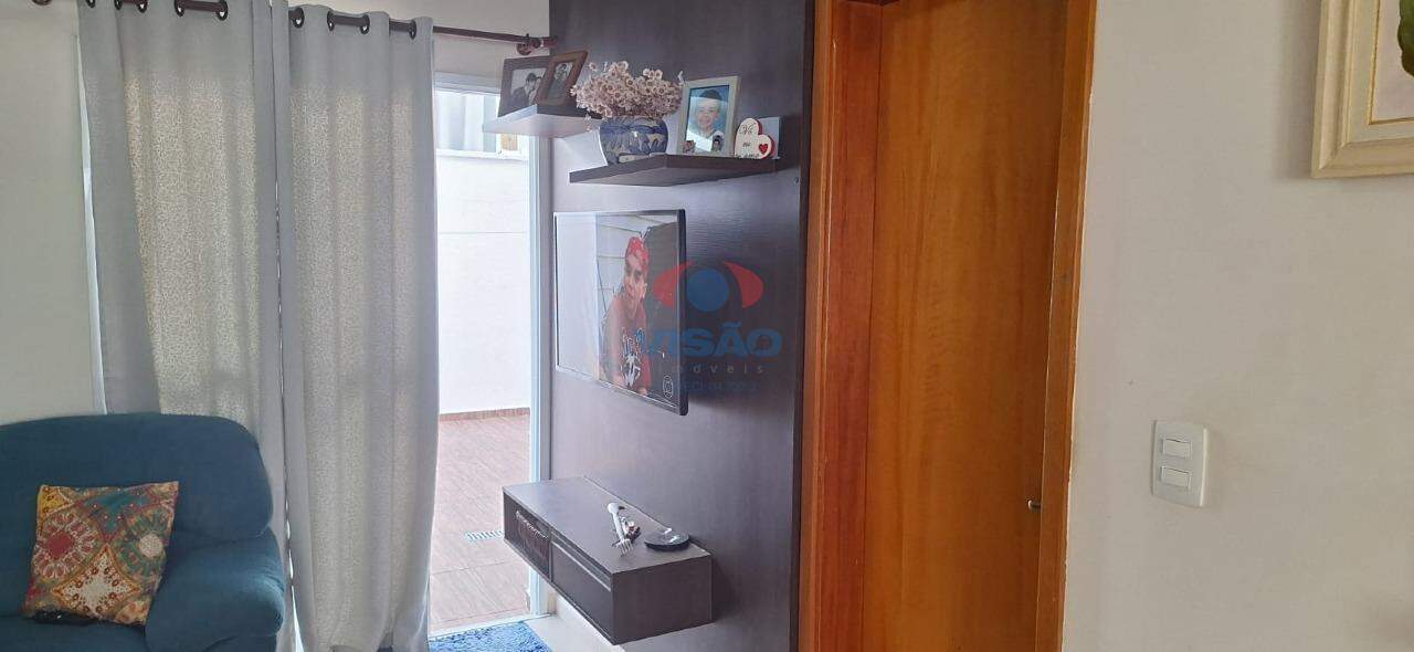 Casa em condomínio à venda no Chácara Belvedere: 