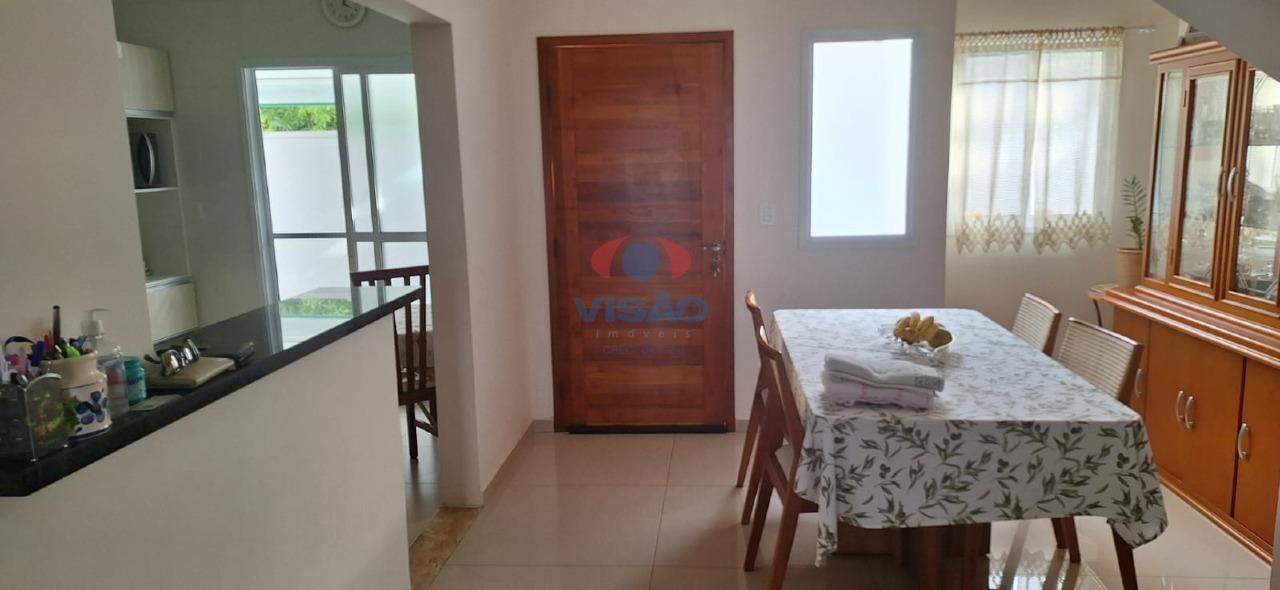 Casa em condomínio à venda no Chácara Belvedere: 