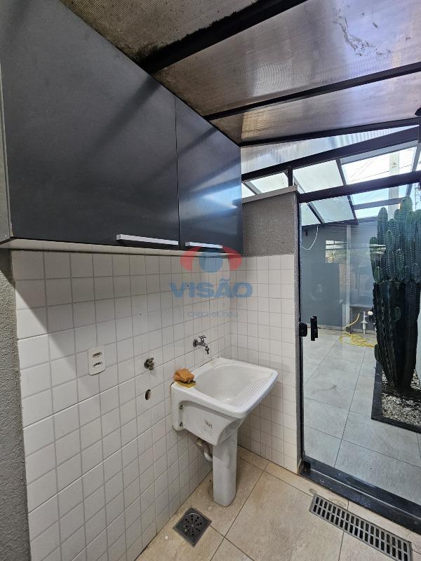 Casa à venda no Parque Residencial Sabiás: Lavanderia