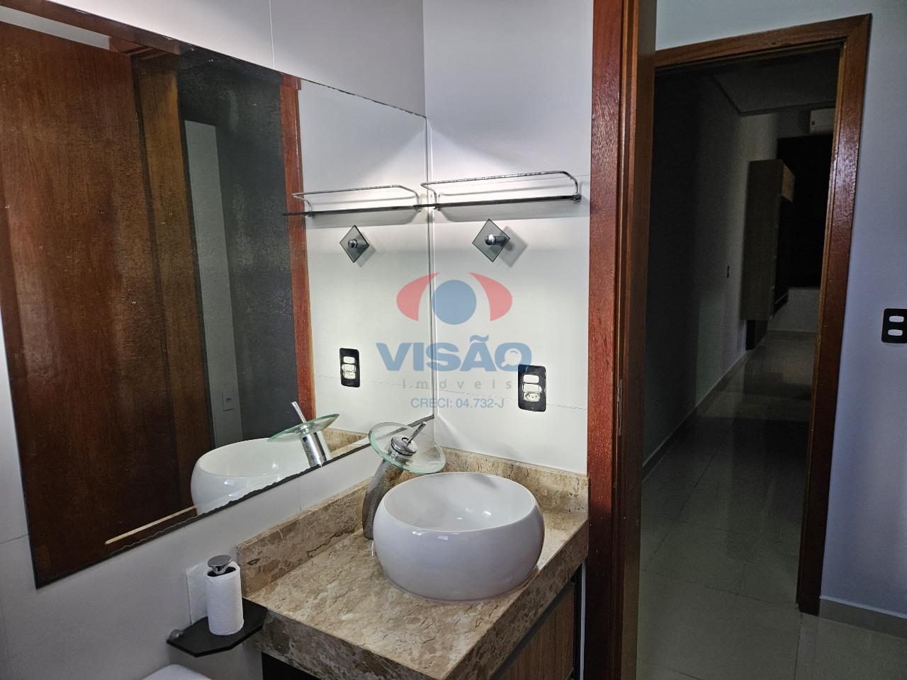 Casa à venda no Parque Residencial Sabiás: Banheiro