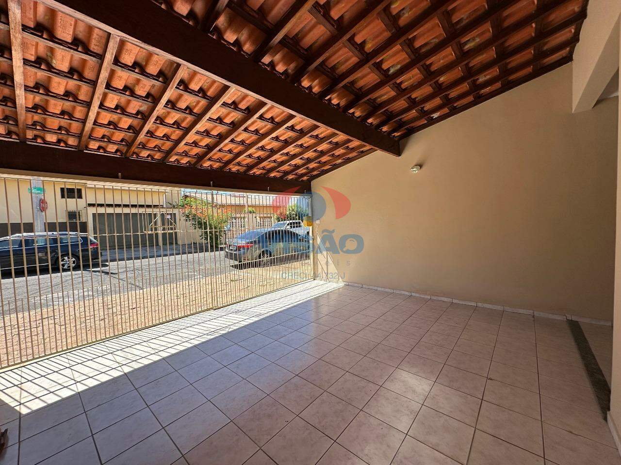 Casa à venda no Jardim Eldorado: GARAGEM