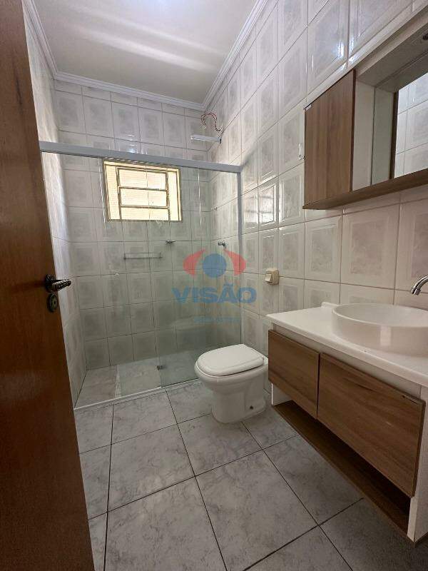 Casa à venda no Jardim Eldorado: BANHEIRO