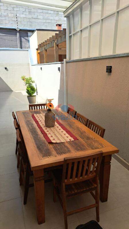 Casa em condomínio à venda no Jardins do Império: