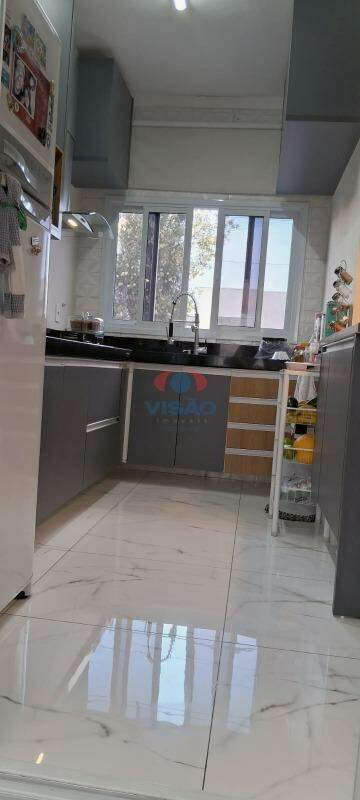 Casa em condomínio à venda no Jardins do Império: