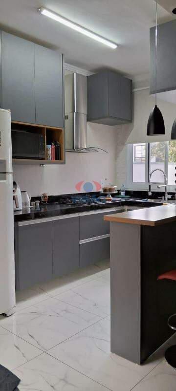 Casa em condomínio à venda no Jardins do Império: