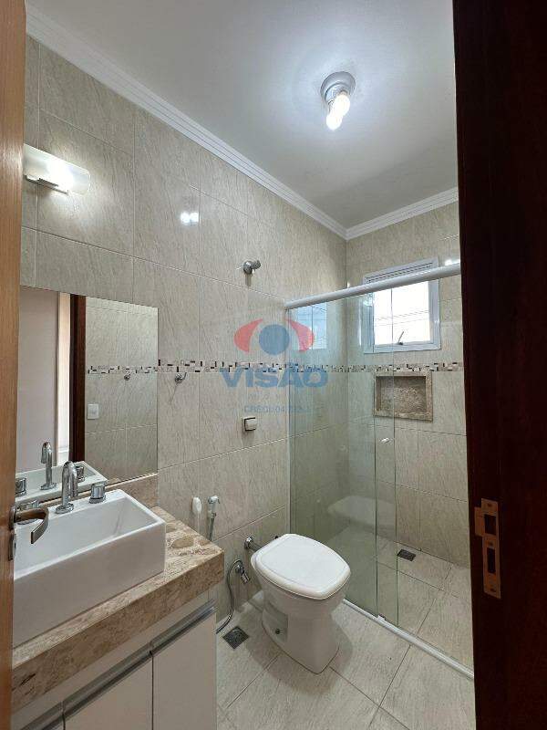 Casa em condomínio para aluguel no Jardim Vista Verde: 