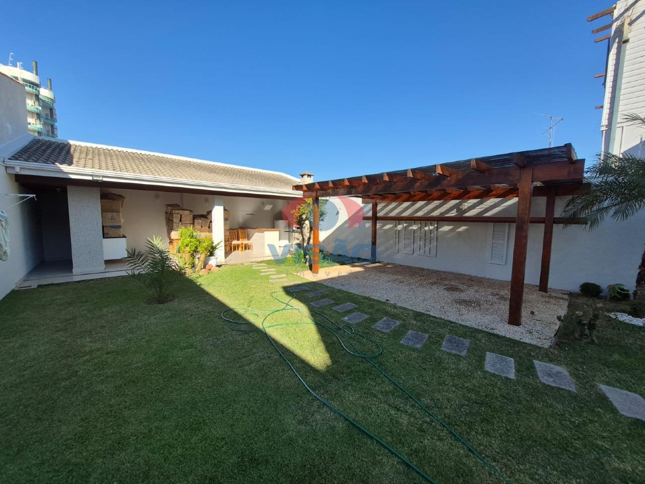 Casa à venda no Centro: