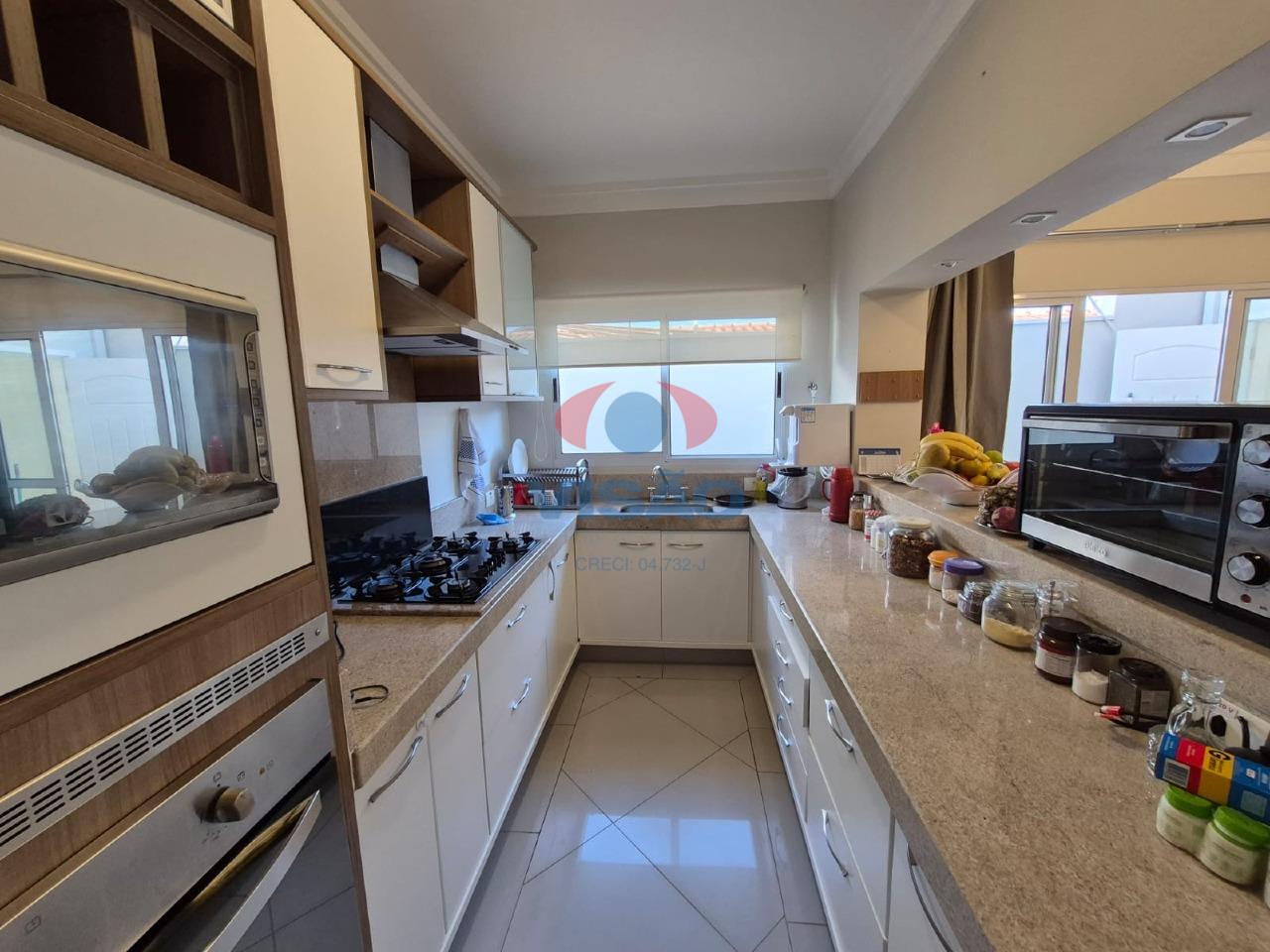 Casa à venda no Centro: