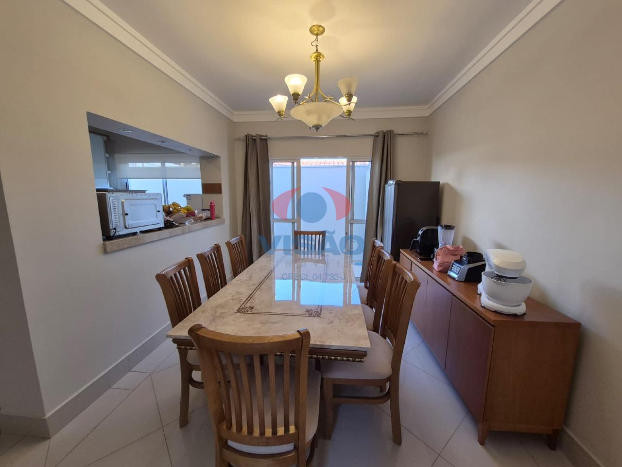 Casa à venda no Centro: