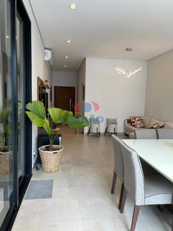 Casa em condomínio à venda no Jardim Residencial Dona Maria José: