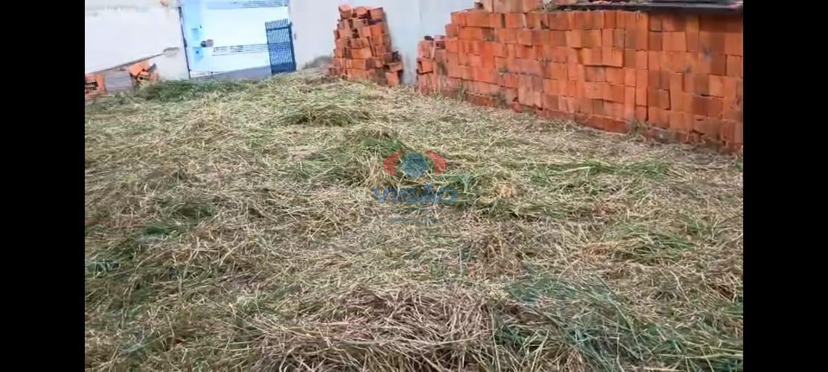 Terreno à venda no Jardim dos Colibris: 