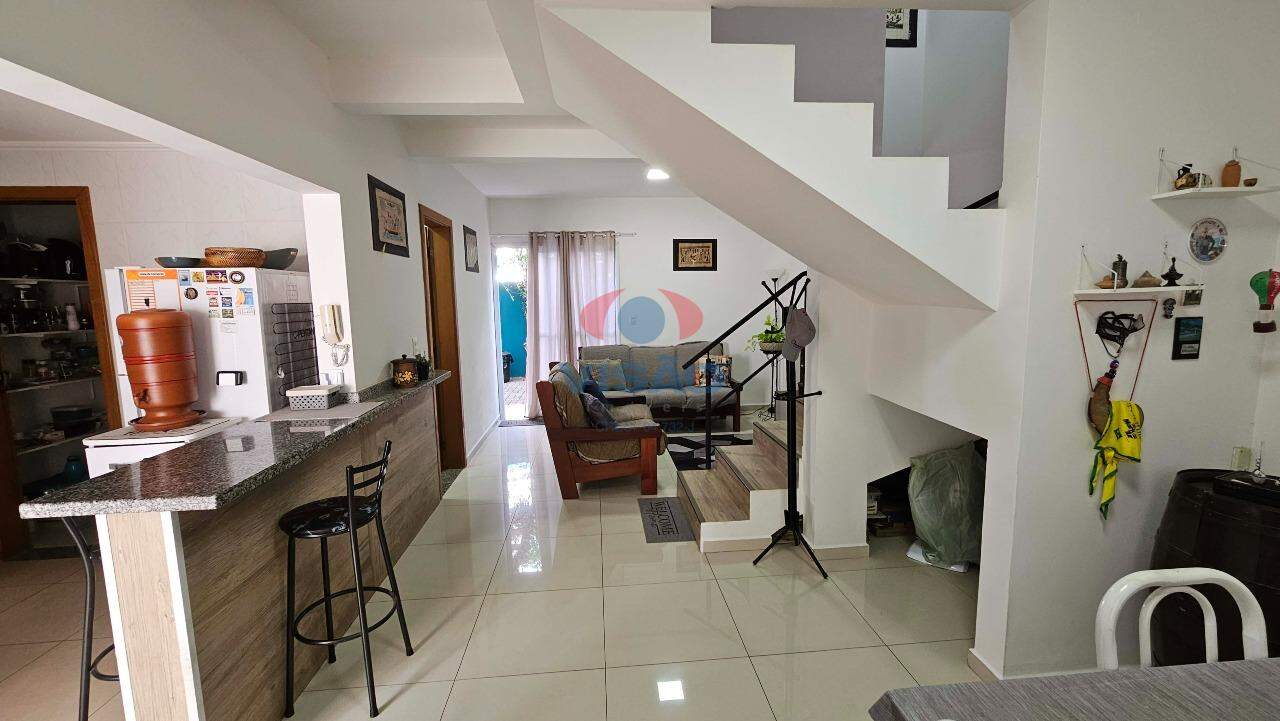 Casa em condomínio à venda no Chácara Belvedere: 