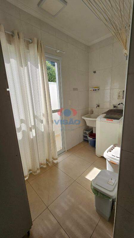 Casa em condomínio à venda no Chácara Belvedere: 