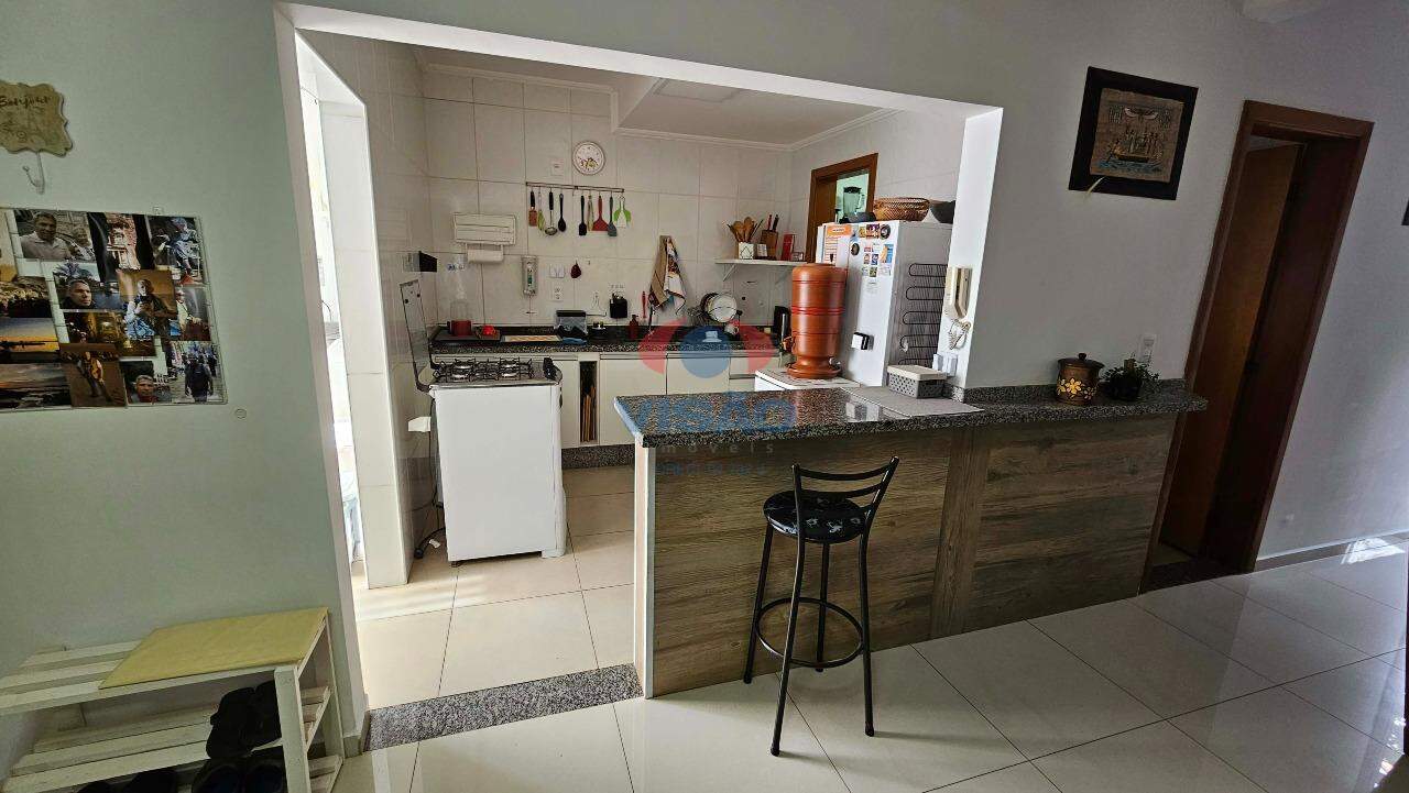 Casa em condomínio à venda no Chácara Belvedere: 