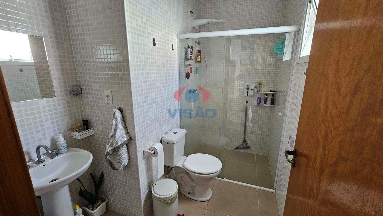 Casa em condomínio à venda no Chácara Belvedere: 