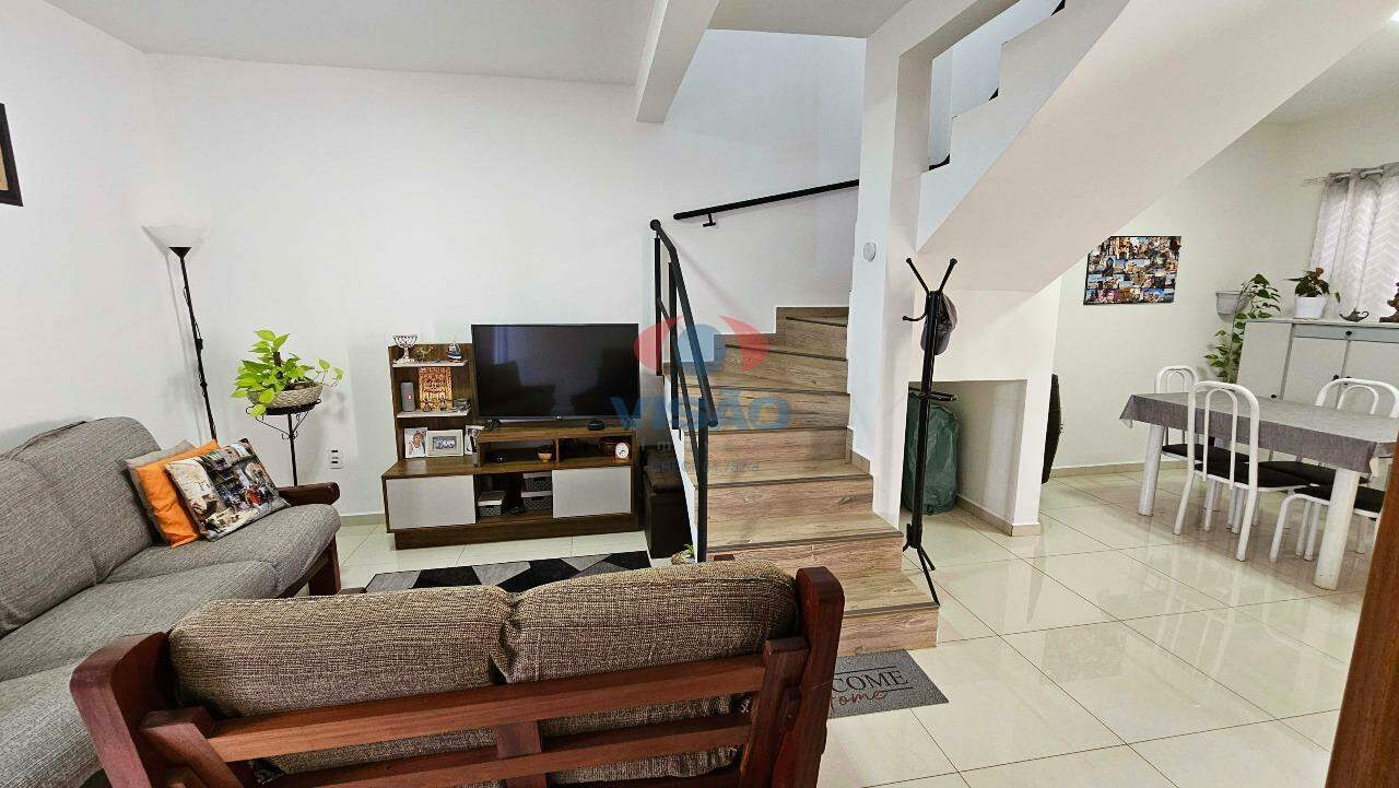 Casa em condomínio à venda no Chácara Belvedere: 