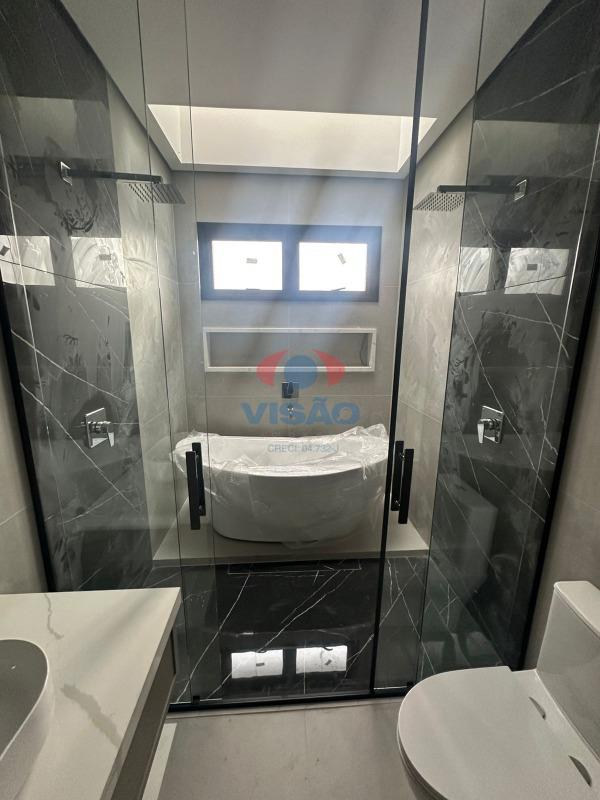 Casa em condomínio à venda no Chácara Alvorada: 