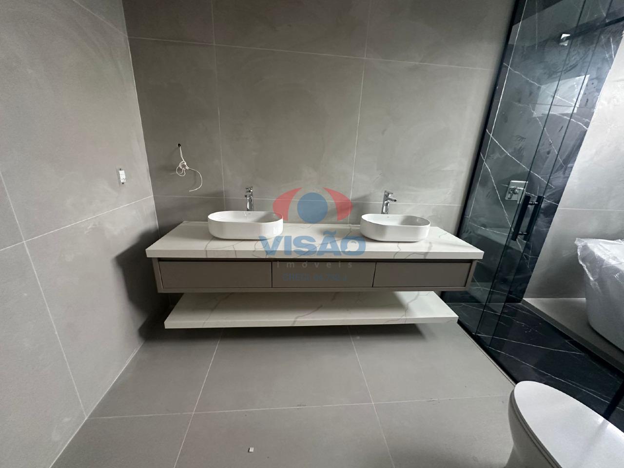 Casa em condomínio à venda no Chácara Alvorada: 