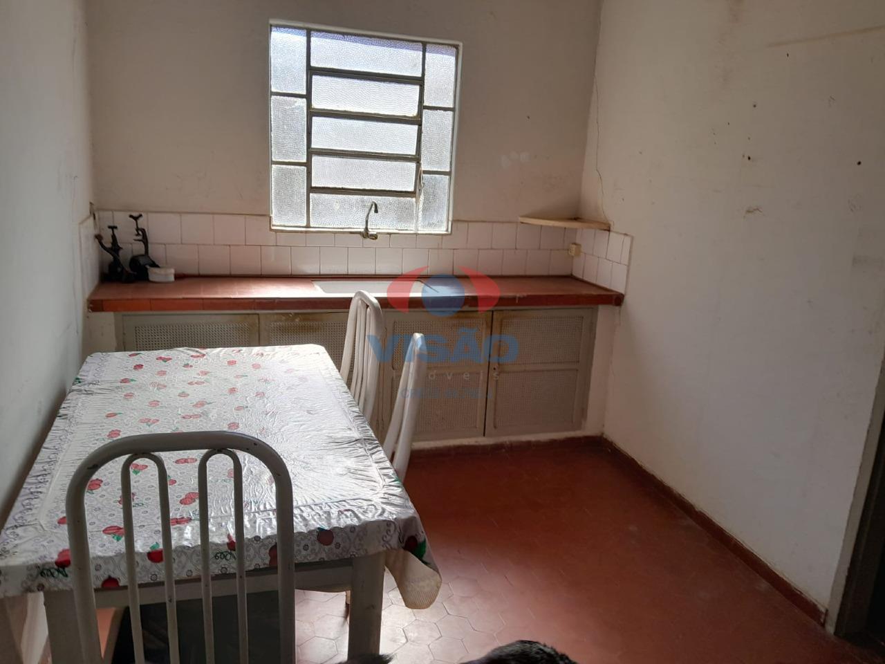 Casa à venda no Centro: