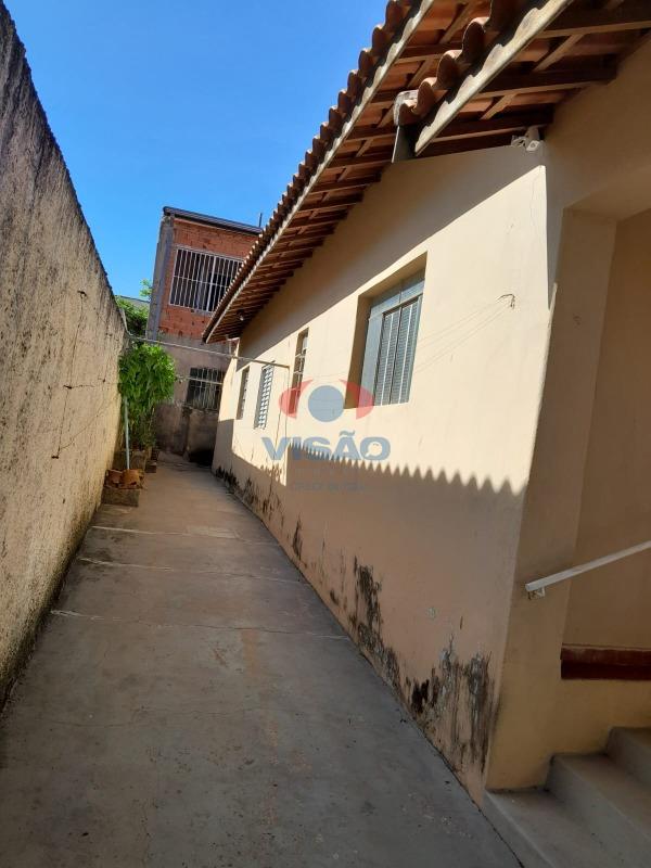 Casa à venda no Centro: