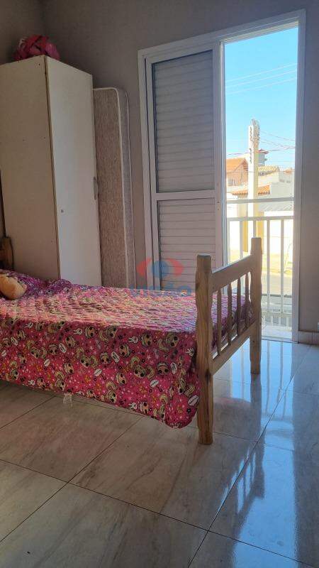Apartamento à venda no Jardim Santiago: 