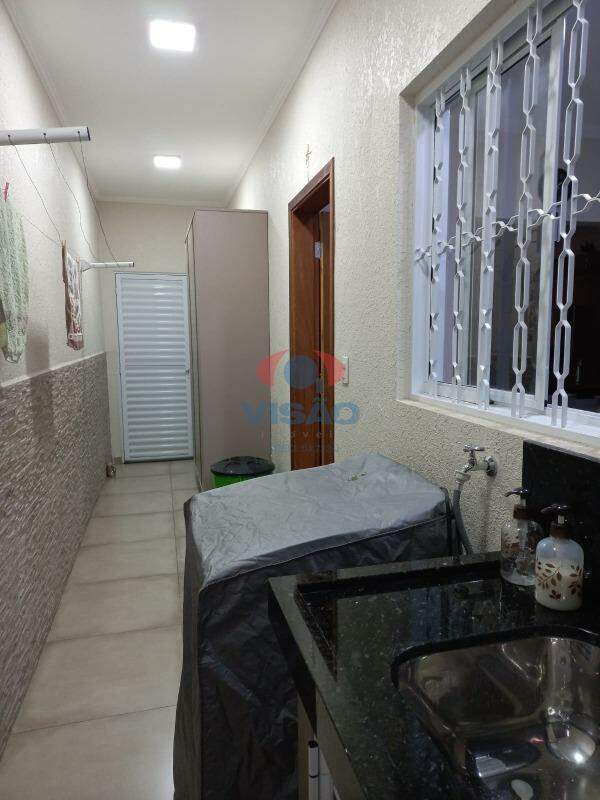 Casa à venda no Jardim Primavera: 