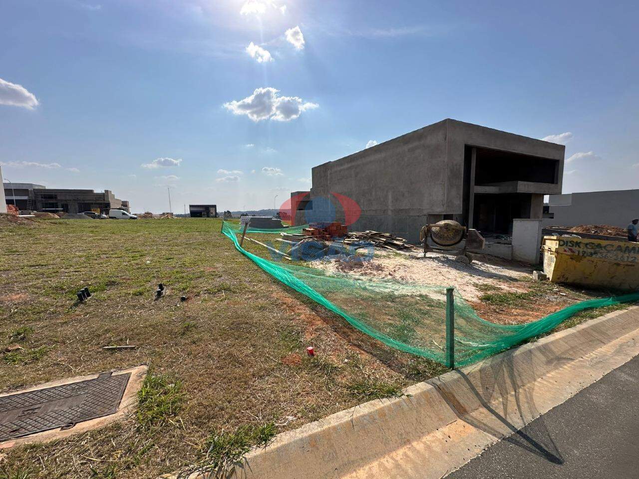 Terreno em condomínio à venda no Jardim Residencial Dona Maria Candida: